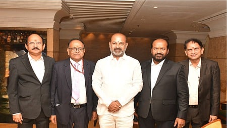 ரெப்கோ வங்கியில் அமைச்சா் ஆய்வு