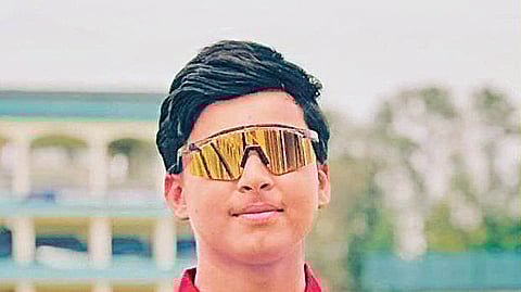 ஐ.பி. எல். போட்டியில் சிறுவன்