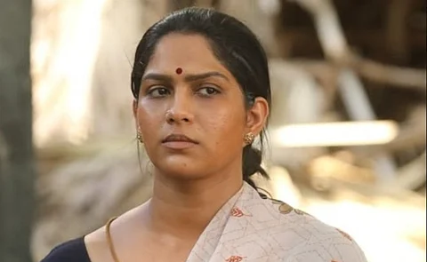 நடிகை ஸ்வாசிகா