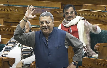 திரிணமூல் காங்கிரஸ் உறுப்பினா் கல்யாண் பானா்ஜி.