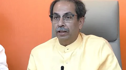 உத்தவ் தாக்கரே