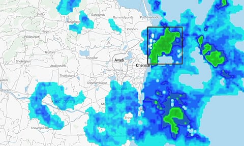 ஆரம்பம்... சென்னையை நோக்கி வரும் மழைமேகங்கள்! 
