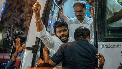 கைது செய்யப்பட்ட பாஜக மாநிலத் தலைவர் அண்ணாமலை