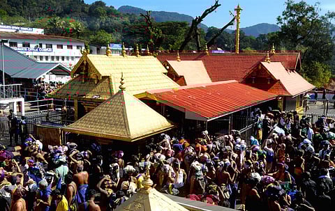 சபரிமலை ஐயப்பன் கோயில்.