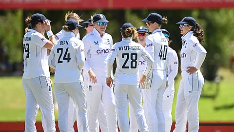 இங்கிலாந்து மகளிரணி