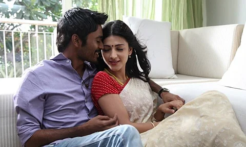 3 திரைப்படத்தில் தனுஷ், ஸ்ருதி ஹாசன்.
