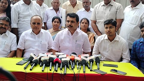 கோவையில் செய்தியாளர்களுடன் பேசிய அமைச்சர் செந்தில் பாலாஜி.