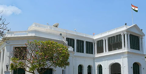 ஆளுநர் மாளிகை