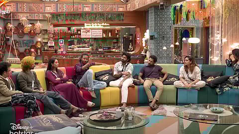 பிக் பாஸ் போட்டியாளர்கள் 8 பேர்