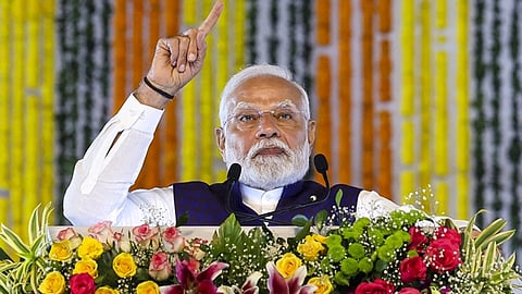  பிரதமர் நரேந்திர மோடி 