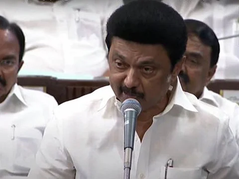 தஞ்சாவூரில் பள்ளி மாணவி மயங்கி விழுந்து உயிரிழப்பு: ரூ. 5 லட்சம் நிதியுதவி!