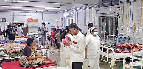 மருத்துவமனையில்..