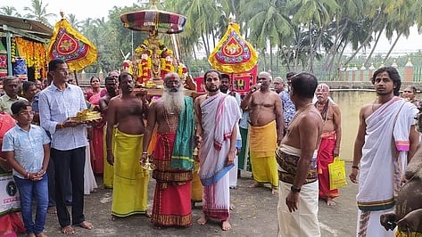 கீழப்பாவூா் நரசிம்மா் கோயிலில் வைகுண்ட ஏகாதசி