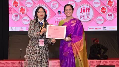சர்வதேச திரைப்பட விழாவில் நடிகை தேவயானி இயக்கிய குறும்படத்திற்கு விருது! 