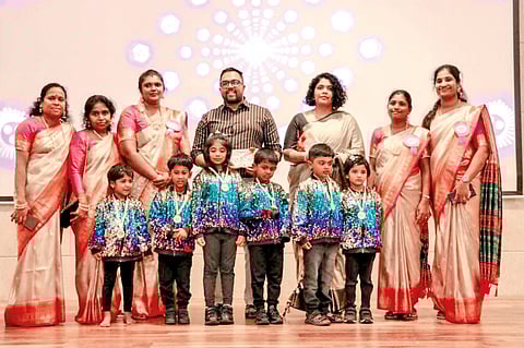 சிங்கப் பெண்கள்..!