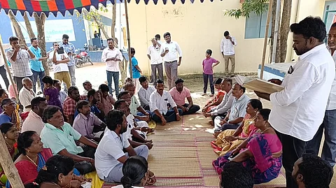 ஏகனாபுரம் கிராம சபைக் கூட்டம்.  