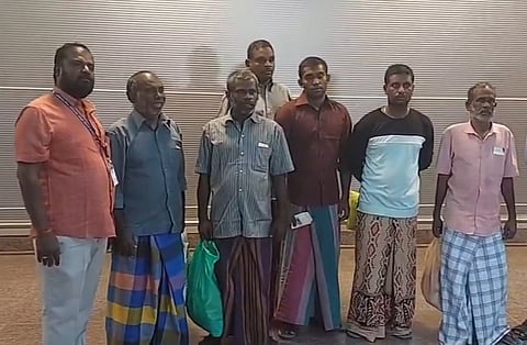 விடுதலையான மீனவர்கள்.