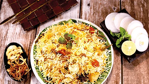 வெங்காய பிரியாணி