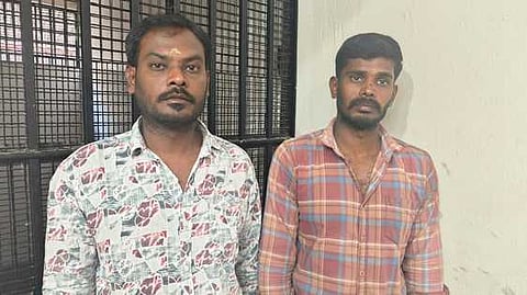 கைது செய்யப்பட்ட சகோதரா்கள். 