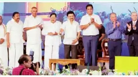 நெல்லையில் சூரிய மின்சக்தி தகடு உற்பத்தி ஆலை: 4,000 பேருக்கு வேலை! முதல்வர் தொடங்கி வைத்தார்