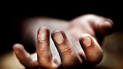 எஸ்.ஐ.ஆா். பணி: ஆசிரியா் 
மயங்கி விழுந்து உயிரிழப்பு