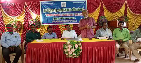 தமிழ்நாடு அறிவியல் இயக்கத்தின் நிர்வாகிகள்.