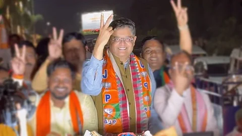 சிறப்புக் குழுவின் தலைவராக நியமிக்கப்பட்டுள்ள பாஜக எம்.பி. பைஜயந்த் பாண்டா