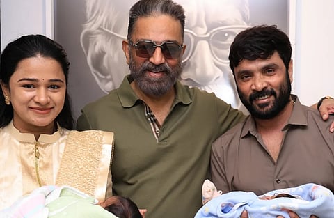 'காதல்', 'கவிதை': சினேகன் குழந்தைகளுக்கு கமல் சூட்டிய பெயர்!