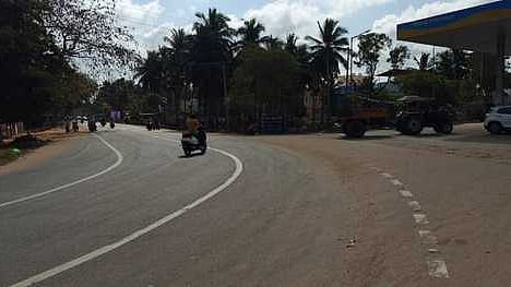 சாலை விபத்து - கோப்புப்படம்