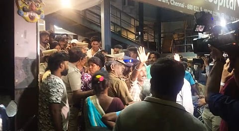 சென்னை தனியார் மருத்துவமனையில் சிறுவன் பலி! செல்போனில் சிகிச்சை காரணமா?