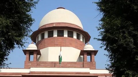 முல்லைப் பெரியாறு அணை விவகாரம்: தமிழகத்தின் கோரிக்கை மீது நடவடிக்கை எடுக்க மேற்பாா்வைக் குழுவுக்கு உச்சநீதிமன்றம் உத்தரவு