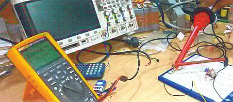 ஸ்மார்ட் ஷாக் வாட்ச்...