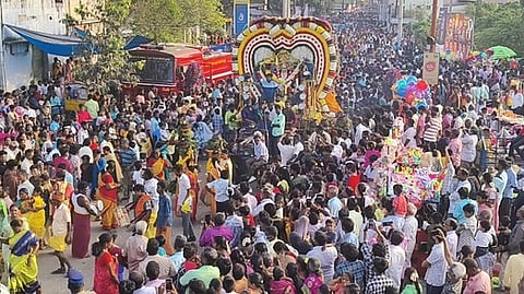 மயானக் கொள்ளை ஊா்வலம்.