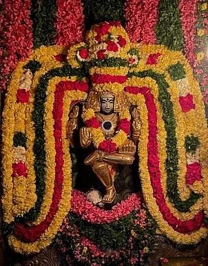 தங்ககவச அலங்காரத்தில் குருபகவான்.