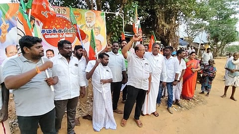 களக்காடு அருகே பாஜக கையொப்ப இயக்கம்!