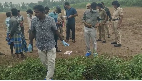 சரித்திர பதிவேடு குற்றவாளி மர்ம கும்பலால் வெட்டிக் கொலை!