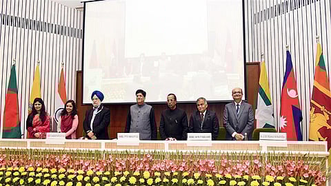  மத்திய வா்த்தகம், தொழில் துறை அமைச்சகத்தின் கீழ் உள்ள தொழில் ஊக்குவிப்பு உள்நாட்டு வா்த்தகப் பிரிவு..