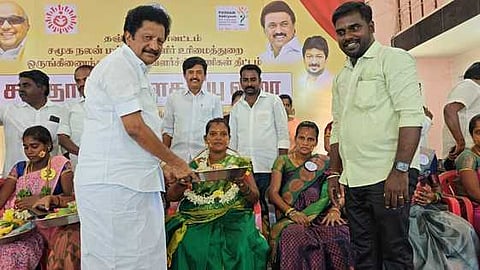 250 கா்ப்பிணிகளுக்கு சமுதாய வளைகாப்பு