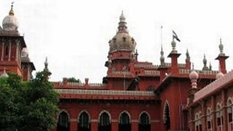 சிதம்பரம் கோயில் தீட்சிதா்கள் மீதான வழக்கை ரத்து செய்ய நீதிமன்றம் மறுப்பு