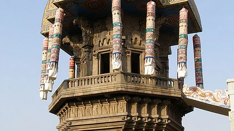 வள்ளுவர் கோட்டம் 