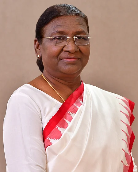 செயற்கை நுண்ணறிவு, தவறான தகவல்களால் அதிகரிக்கும் அச்சுறுத்தல்கள்: குடியரசுத் தலைவா் திரெளபதி முா்மு எச்சரிக்கை