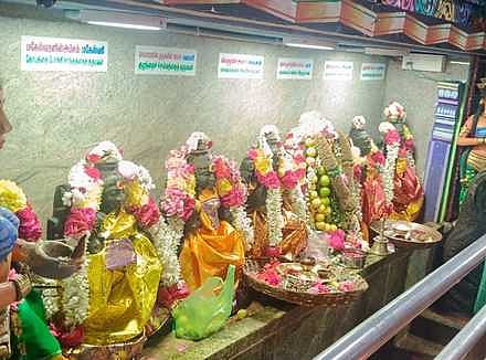 தம்மம்பட்டி சிவன்கோவிலில் சப்தகன்னியா்.