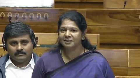 திமுக நாடாளுமன்ற குழுத் தலைவர் கனிமொழி