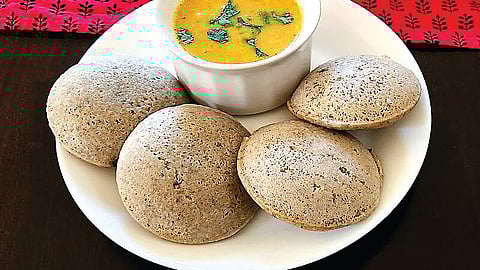 கம்பு இட்லி