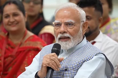 பிரதமா் நரேந்திர மோடி 