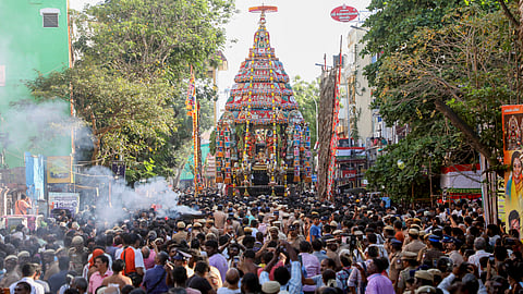 சென்னை மயிலாப்பூரில் உள்ள ஸ்ரீ கற்பகாம்பாள் உடனுறை கபாலீஸ்வரர் கோவிலில் பங்குனி திருவிழா ஏப்ரல் 3 ஆம் தேதியன்று கொடியேற்றத்துடன் தொடங்கிய திருவிழா வரும் 12-ம் தேதி வரை விமரிசையாக நடைபெறும்.