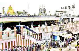 திருத்தணி முருகன் கோயில்.