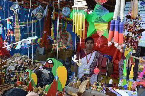 தேசிய பழங்குடியினர் நிதி மற்றும் மேம்பாட்டுக் கழகத்தில் எக்ஸிகியூட்டிவ் பணி