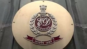 காா்த்தி சிதம்பரத்துக்கு எதிரான 
ஏா்செல்-மேக்சிஸ், சீனா்களுக்கு விசா வழக்குகள்: அமலாக்கத் துறை பதிலளிக்க நோட்டீஸ்