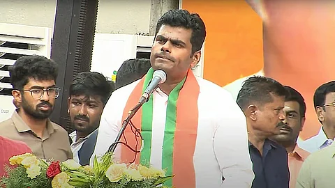 முன்னாள் தமிழக பாஜக தலைவர் அண்ணாமலை